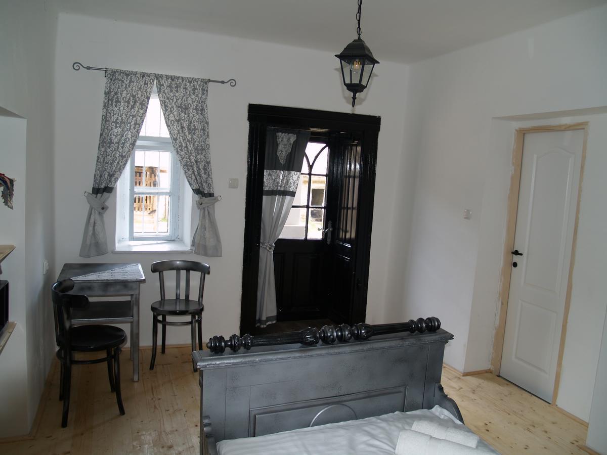 Hotel Pannonia Terranova à Vardarac Extérieur photo