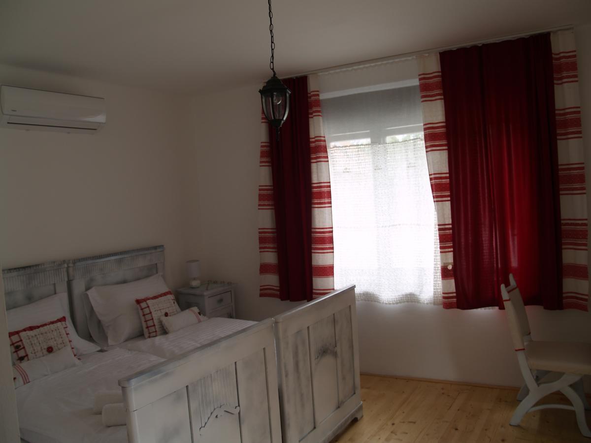 Hotel Pannonia Terranova à Vardarac Extérieur photo